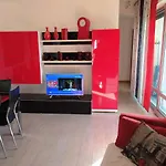 Appartamento Vicino Metro C - Mirti